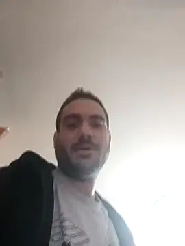 Snapshot of skrigul12 chatting on 01.10.25 skrigul12 online show from 01.10.25