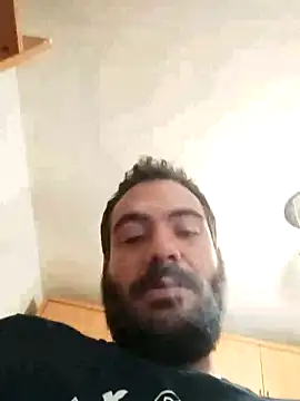 Snapshot of skrigul12 chatting on 02.16.25 skrigul12 online show from 02.16.25