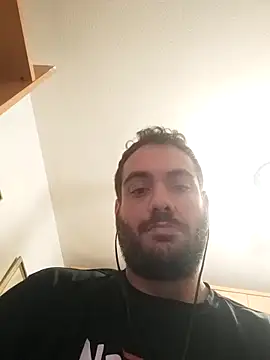 Snapshot of skrigul12 chatting on 03.20.25 skrigul12 online show from 03.20.25