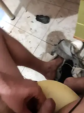 Snapshot of skrigul12 chatting on 03.23.25 skrigul12 online show from 03.23.25