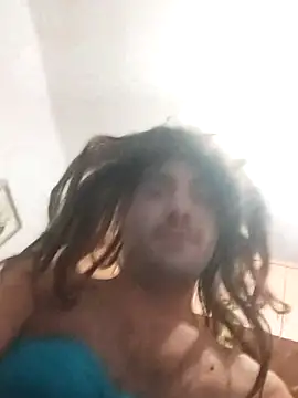 Snapshot of skrigul12 chatting on 09.18.25 skrigul12 online show from 09.18.25