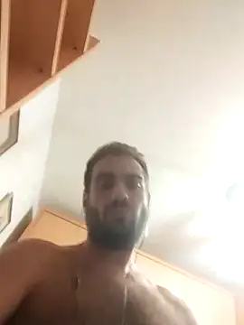 Snapshot of skrigul12 chatting on 10.08.25 skrigul12 online show from 10.08.25