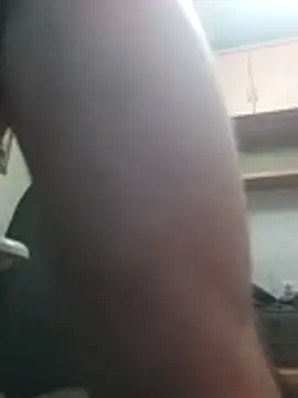 Snapshot of skrigul12 chatting on 11.25.25 skrigul12 online show from 11.25.25