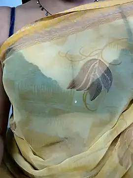 Snapshot of VR_here_4U chatting on 10.05.25 VR here 4U online show from 10.05.25