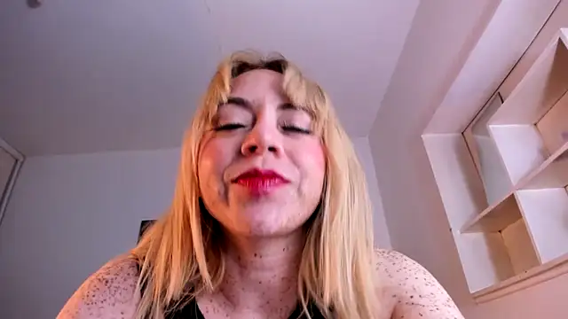 valerie luxe  online show from 03.21.26