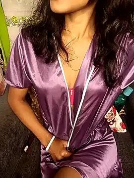 Snapshot of REVA_DARLING chatting on 12.02.24 REVA DARLING online show from 12.02.24
