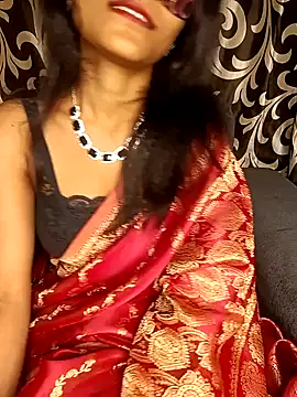 Snapshot of REVA_DARLING chatting on 12.15.24 REVA DARLING online show from 12.15.24