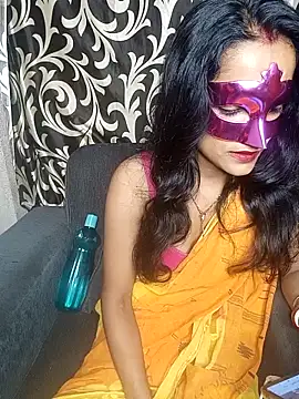 Snapshot of REVA_DARLING chatting on 06.22.26 REVA DARLING online show from 06.22.26