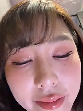 Snapshot of Momoever123456 chatting on 06.19.26 Momoever123456 online show from 06.19.26