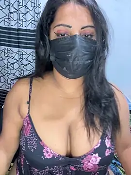 NOORA-GIRL online show from 12.03.25