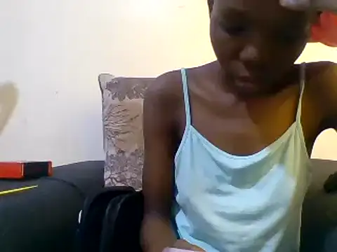 Snapshot of Baddie_Floxxy chatting on 12.07.24 Baddie Floxxy online show from 12.07.24