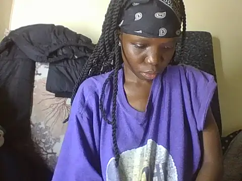 Snapshot of Baddie_Floxxy chatting on 06.12.26 Baddie Floxxy online show from 06.12.26