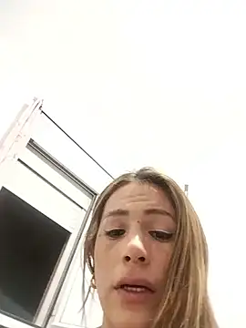 latinasexitrans123 online show from 10.17.25