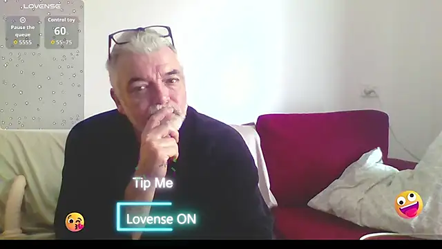 Snapshot of Skoona73 chatting on 09.16.25 Skoona73 online show from 09.16.25