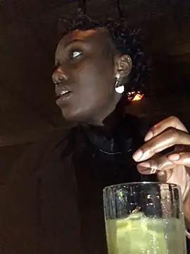 Lola kims online show from 01.15.25