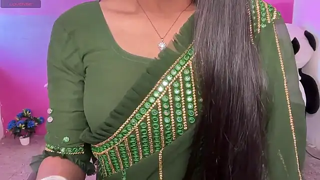 Snapshot of ridhima_ranii chatting on 02.14.25 ridhima ranii online show from 02.14.25