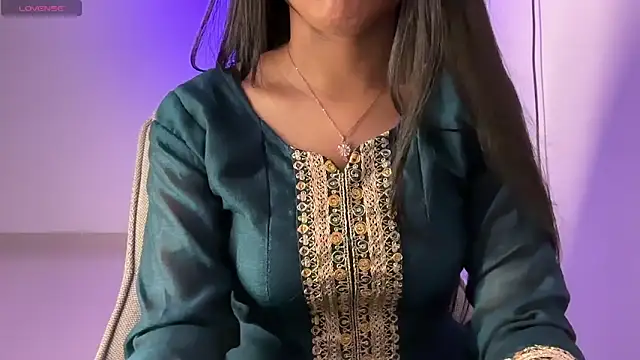Snapshot of ridhima_ranii chatting on 04.23.26 ridhima ranii online show from 04.23.26