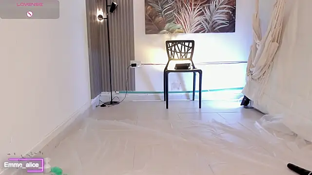 Snapshot of emma_alice_ chatting on 01.09.26 emma alice online show from 01.09.26