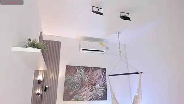 Snapshot of emma_alice_ chatting on 02.21.26 emma alice online show from 02.21.26