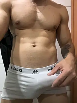 Snapshot of Lb20gostoso chatting on 10.01.25 Lb20gostoso online show from 10.01.25