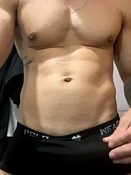 Snapshot of Lb20gostoso chatting on 10.09.25 Lb20gostoso online show from 10.09.25