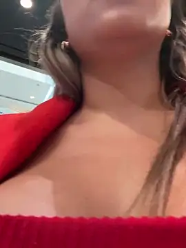 Karen San Miguel online show from 03.12.25