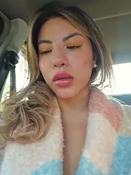 Karen San Miguel online show from 09.09.25