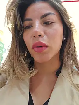 Karen San Miguel online show from 09.10.25