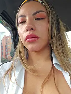 Karen San Miguel online show from 09.22.25