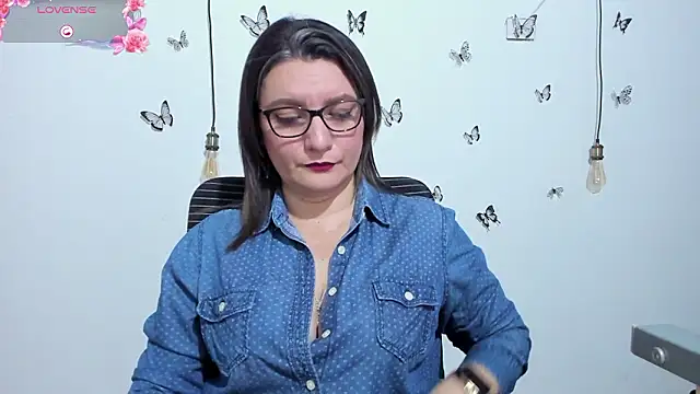 Snapshot of Amie_Adams82_ chatting on 01.14.26 Amie Adams82 online show from 01.14.26