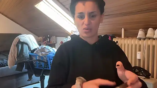 JeSuisUnTapin online show from 03.15.26