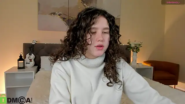 Ariella Sol online show from 10.13.25