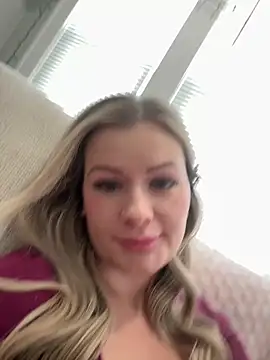 LoveShae  online show from 01.06.26