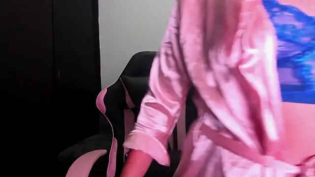 Tender lia online show from 11.22.25