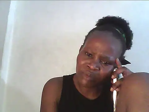 Snapshot of Sexyhotgal22 chatting on 12.02.25 Sexyhotgal22 online show from 12.02.25