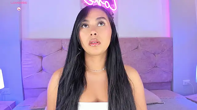 Cameliaa Smiith online show from 12.05.24