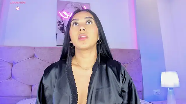 Cameliaa Smiith online show from 12.06.24