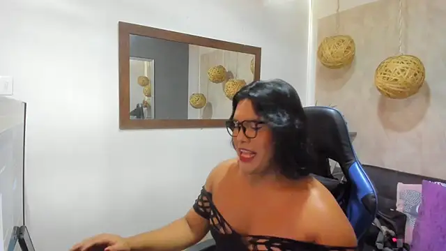 Snapshot of Margoth_Montilla chatting on 02.13.25 Margoth Montilla online show from 02.13.25