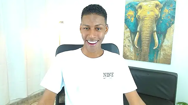 maiki18  online show from 11.12.25