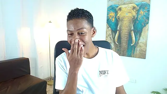 maiki18  online show from 12.02.25