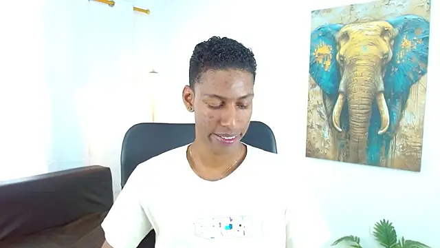 maiki18  online show from 12.16.25