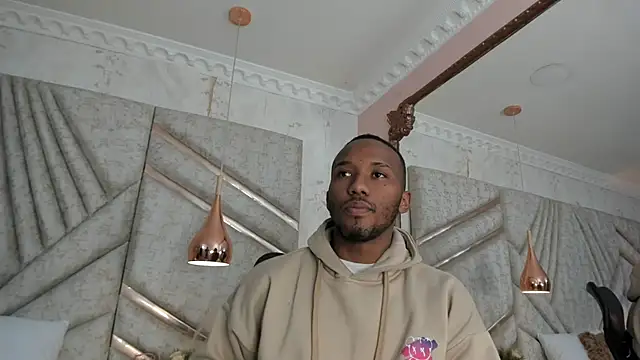 Snapshot of JamesParck chatting on 01.31.25 JamesParck online show from 01.31.25