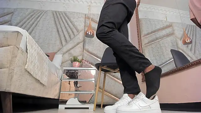 Snapshot of JamesParck chatting on 02.22.25 JamesParck online show from 02.22.25