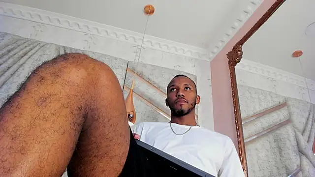 Snapshot of JamesParck chatting on 03.20.25 JamesParck online show from 03.20.25