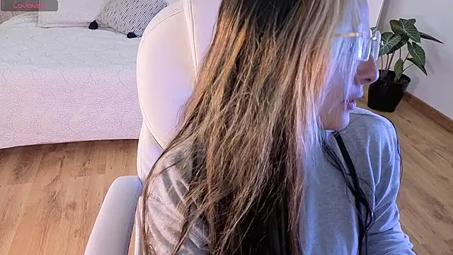 brandy sweet  online show from 09.21.25