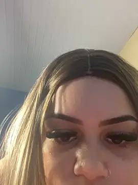 Snapshot of Lolacavalona chatting on 12.08.24 Lolacavalona online show from 12.08.24