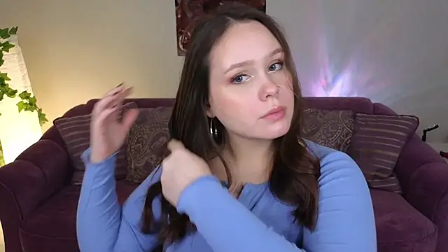 Snapshot of miki_miki_cutie_ chatting on 12.15.24 miki miki cutie online show from 12.15.24