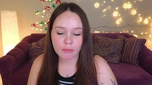 Snapshot of miki_miki_cutie_ chatting on 12.27.24 miki miki cutie online show from 12.27.24