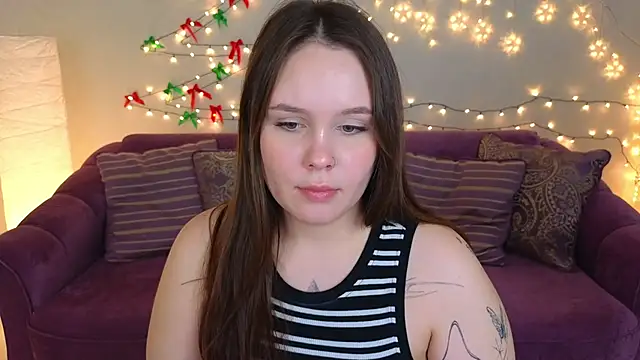 Snapshot of miki_miki_cutie_ chatting on 01.05.25 miki miki cutie online show from 01.05.25