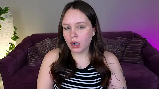 Snapshot of miki_miki_cutie_ chatting on 01.15.25 miki miki cutie online show from 01.15.25